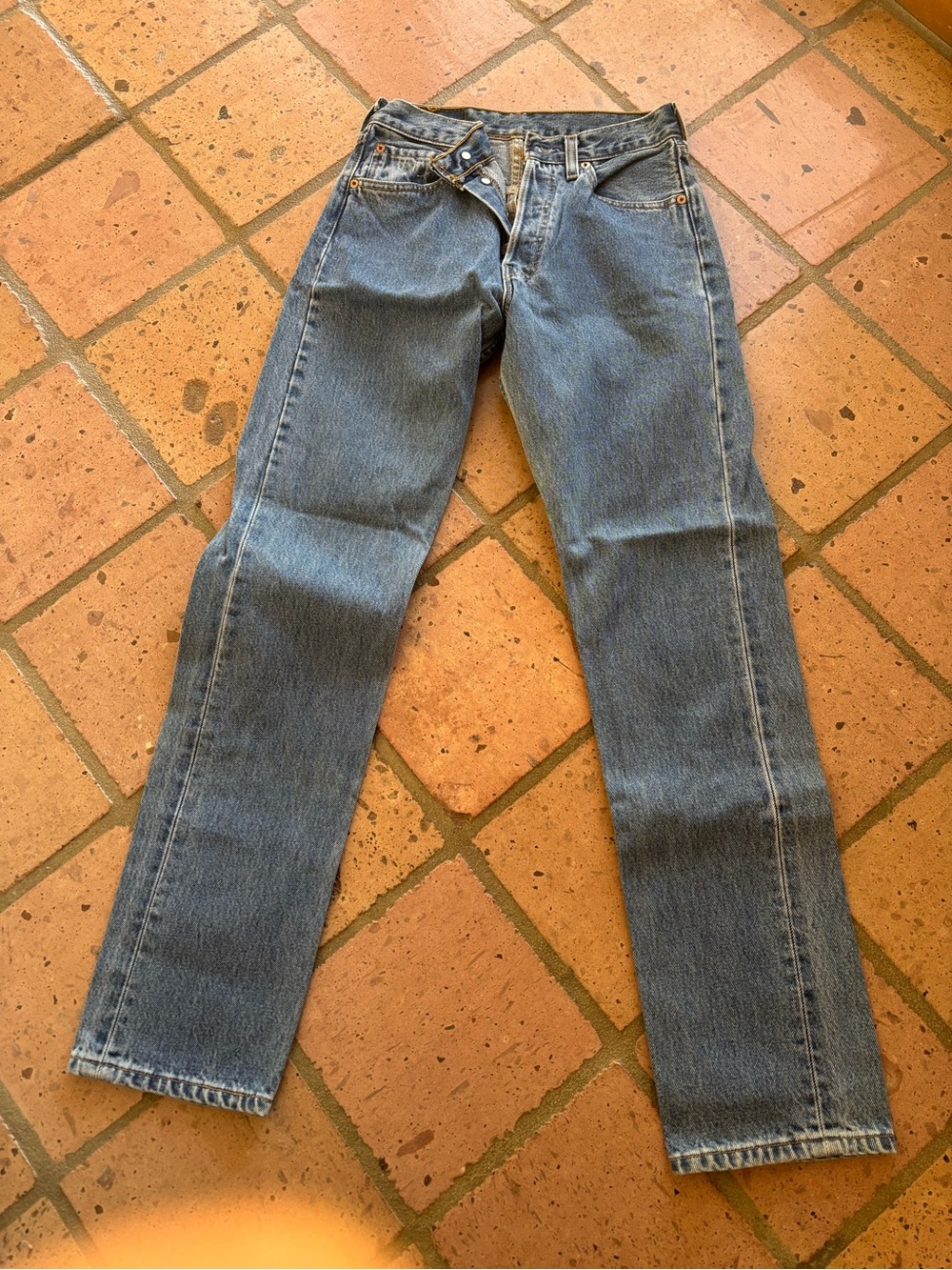 Vintage Levi’s 501 Button Fly Jeans Size 28 x 32